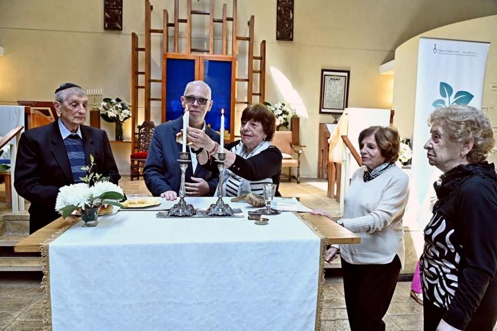Celebración de Rosh Hashana Sobrevivientes de la Shoa